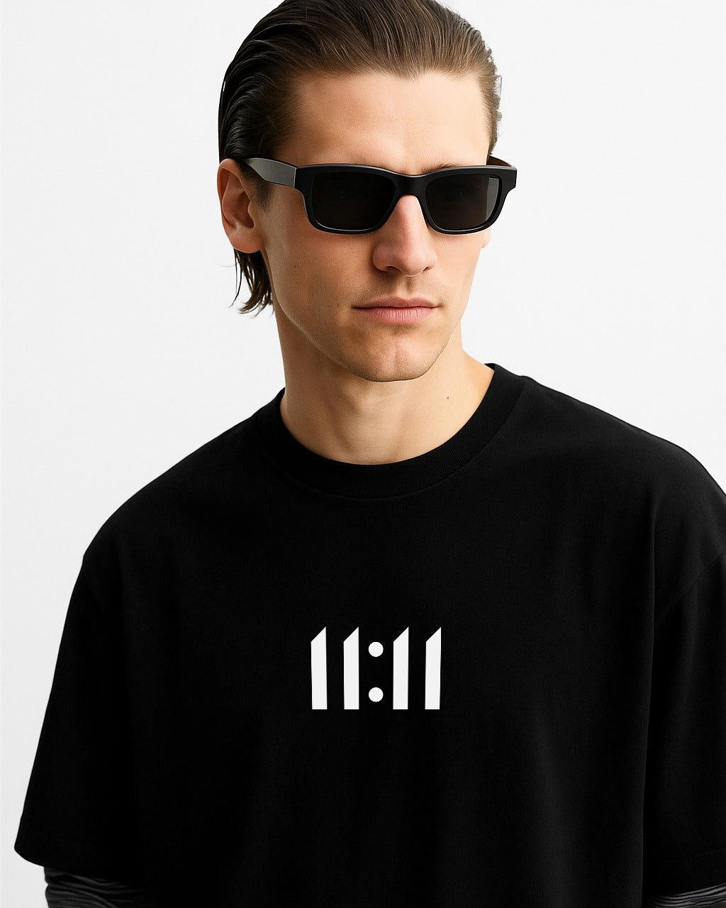 GRPHX 11:11 Inner Bloom graphic oversized t-shirt details