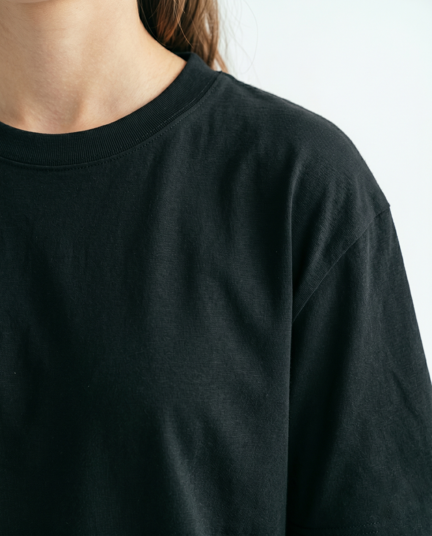 GRPHX Premium Heavyweight Oversized tee detail close-up – drop shoulder fit